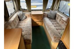 Coachman Amara 380 full