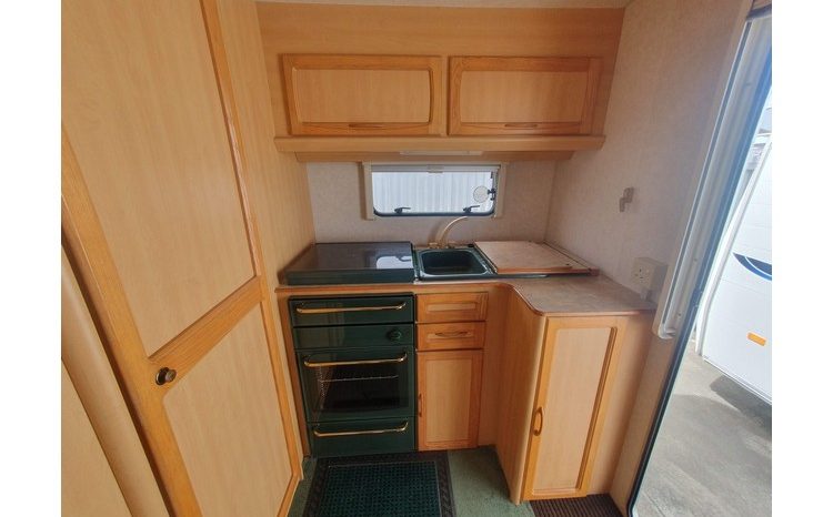 Coachman Amara 380 full